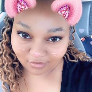 Meet your Posher, Tonita